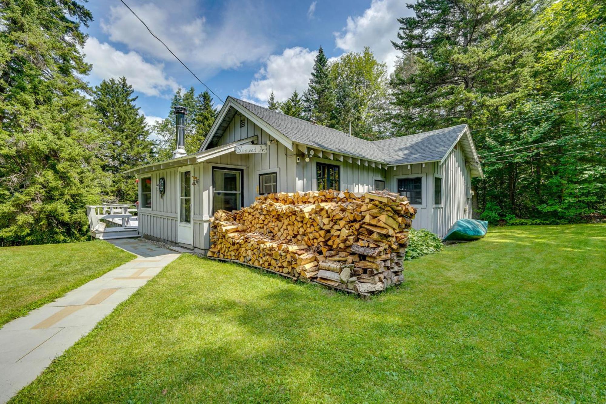 Charming Wilmington Cabin, 8 Mi To Mt Snow! Villa Luaran gambar