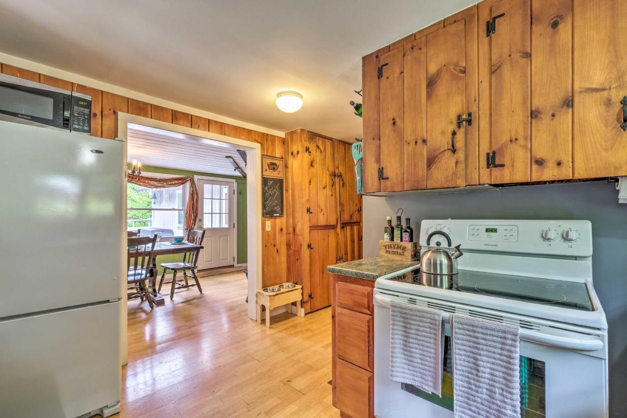 Charming Wilmington Cabin, 8 Mi To Mt Snow! Villa Luaran gambar